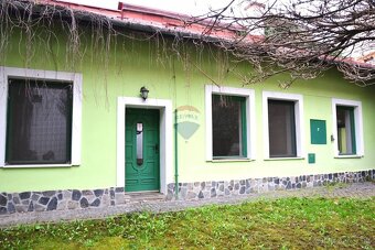 Na predaj jedinečná obchodná budova v meste Lučenec - 17