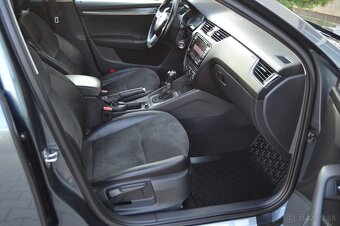 ŠKODA OCTAVIA COMBI SCOUT III 2.0 TDI, KOŽA, ŤAŽNÉ, WEBASTO - 17
