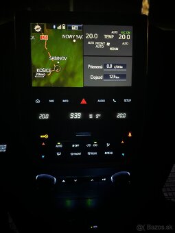 Toyota Land Cruiser Premium 200 - 17