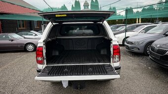 Toyota Hilux DC 2.4 I D-4D Live 4x4 - 17