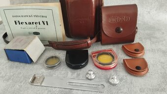 Starý fotoaparat Flexaret s příslušenstvím - 17