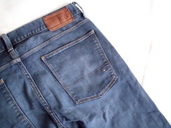 Tommy Hilfiger  pánske rifle stretch M 33/32 - 17