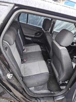 Škoda Fabia 1,2 51 kW R.V.2012 - 17