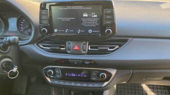 Hyundai i30 SW 2020 1.5DPi Family+ - 17