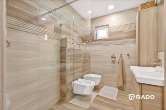 RADO | 9-izbový Rodinný dom 400m2 | Bratislavská - Senec - 17