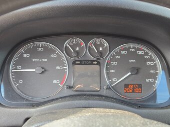 Rozpredám na diely... Peugeot 307 1.6 hdi - 17