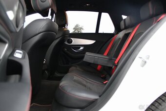 Mercedes-Benz C trieda AMG 43 A/T - 17