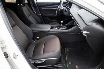 Mazda 3 90kW (2020). - 17