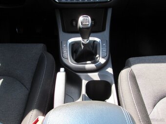 Hyundai i30 CW 1.6 CRDi Family - Možný odpočet DPH - 17