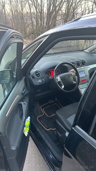 Ford Galaxy 2.0 TDCI - 17