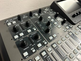 BEHRINGER COMPACT x32 - 17