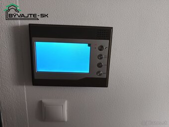 Krásny jednoizbový byt v Prievidzi s výhľadom na Bojnický zá - 17