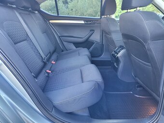 ŠKODA SUPERB 3 ELEGANCE 2.0 TDI DSG 2017 SK auto - 17