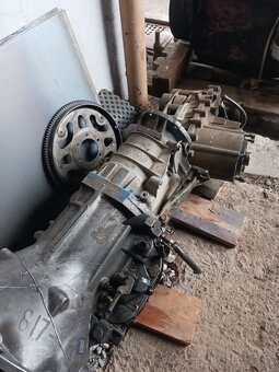 Rozpredam Jeep grand cherokee 3.1 - 17