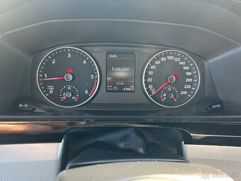 VW Multivan T6 2.0TDI 4Motion -DSG - - 17