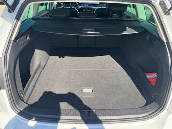 Volkswagen Passat Variant 2.0TDI HighlineDSG AKONTACIA OD 0% - 17