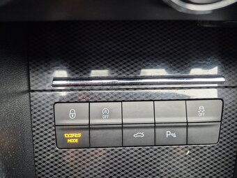 Škoda Octavia Combi RS FL 135 kW 4x4  7°automat - 17