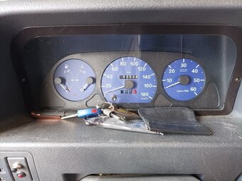 Hymer B544 obytný vůz - 17