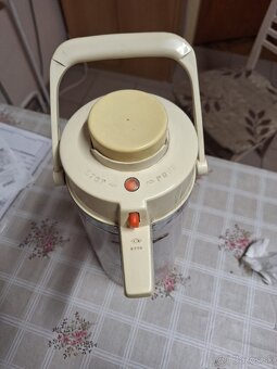 Predam hrnce a kuchtu - 17