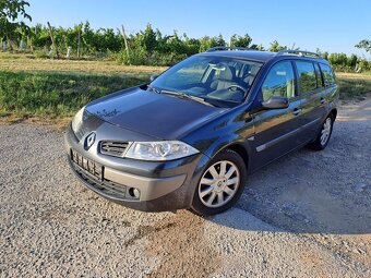 Renault MEGANE GRANDTOUR 2,0 dCI - 17