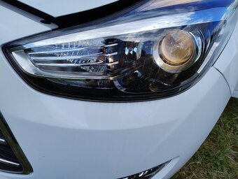 Hyundai IX20 1,6 - 17