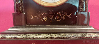 KRBOVÉ MRAMOROVÉ HODINY - 17