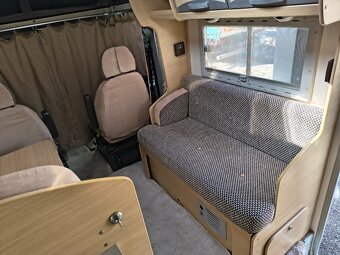 Na predaj Karavan polointegrál 3.0, 3,5t, 2007 - 17