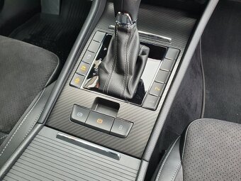 Škoda Superb 3 Combi TDI 147kW Sportline - záruka Autodraft - 17