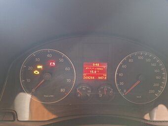 VW Golf 5 1,4 16V - 17