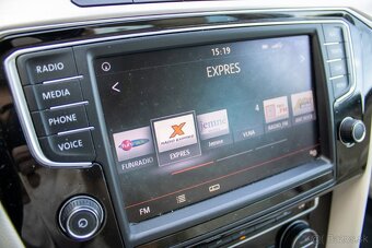 Volkswagen Passat 2.0 TDI BMT Highline DSG Business - 17