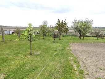 3-izbový čiastočne zrekonštruovaný r.dom v obci Okoč - 17