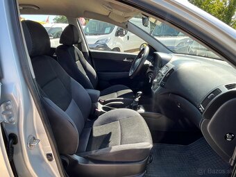 Hyundai i30 1.6CRDi 66kw - 17