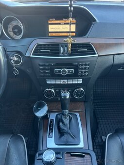 Predám Mercedes-Benz C 220 CDI W204 - 17
