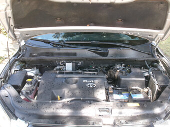 TOYOTA RAV4 2.2 D 4x4 - 17