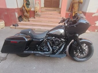 HARLEY DAVIDSON ROAD GLIDE CUSTOM SPECIAL - 17