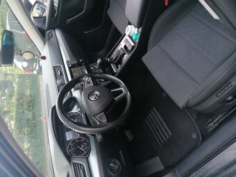 ŠKODA SUPERB 2,0TDi 110kw DSG GPS Panorama Xenon 2016 - 17