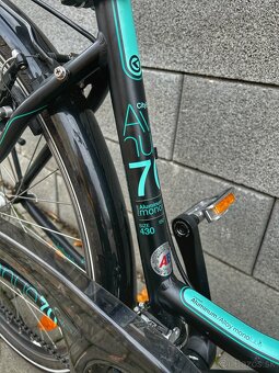 Bicykel KELLYS Avenue 70 430 /  28″ / M / - 17