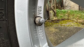 Disky r18 + pneumatiky 225/55 - 5x114,3 - 17