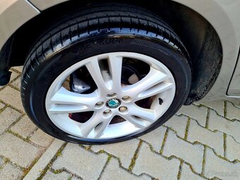 Škoda Fabia 2 1,9TDI 77KW 105"PS  FULL+KLÍMA,ABS,KOŽA+NAVI - 17