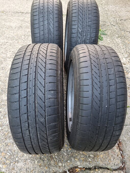 Alu disky BMW 5x120 8Jx17 ET30 + letné pneu 225/55 R17 - 17