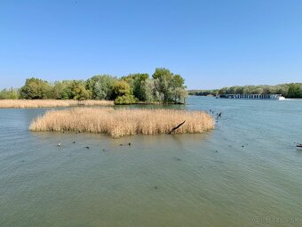 Štýlový hausbót na Dunaji je na predaj - 17