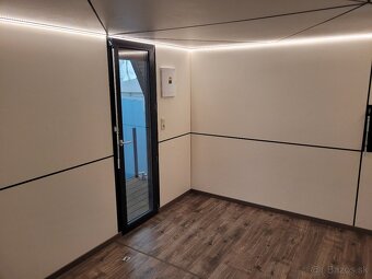 Hausbot 15.4 x 4.2m  Novy Zariadeny - 17