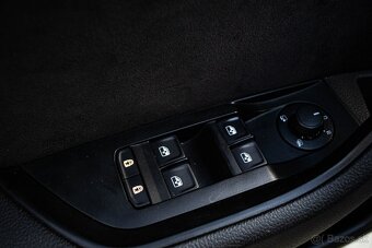 Škoda Superb Combi 2.0 TDI Sportline DSG - 17
