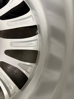 Zimná sada 5x112 R18 , 245/45/18 BMW 5 - G30 G31 Style 632 - 17