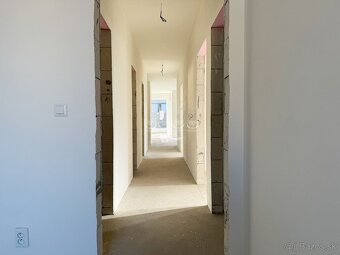 Na predaj moderný 4-izbový bungalov - 17