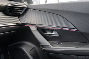 Peugeot 2008 GT-Line V ZÁRUKE - 17