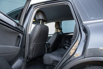 Volkswagen Touareg II 3.0 V6 TDI BlueMotion - 17