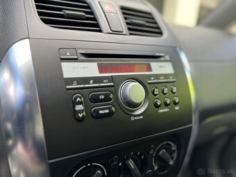 Suzuki SX4 1.5 GLX Urban Line - 17
