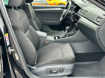 Škoda Superb Combi 2.0 TDi DSG - 17