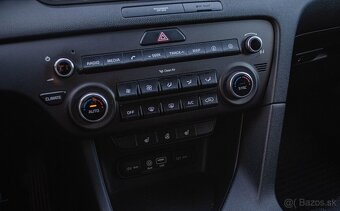 Kia Sportage 2.0 CRDi 4WD AT - 17